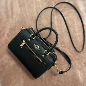 Black coach purse- like new! Used 2 times